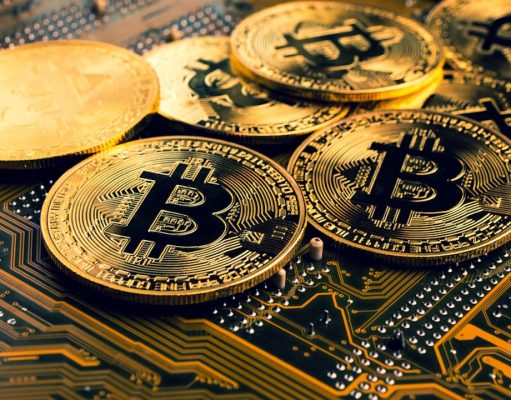 Нов историски рекорд на биткоинот, надмина 112.000 долари