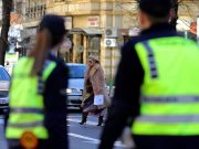 Насилство во Валандово: Маж ја претепал сопругата, нападнал полицаец, дома криел арсенал оружје