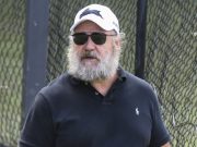 Холивудскиот тип се здебели 30 кг, а потоа ја смени глумата за да работи на фарма: Сега излегува со девојка 19 години помлада, додека сите мислат дека е негова ќерка