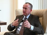 И Таравари бара бришење на „албански терористи“ од спомен-плочата за загинатите кај Вејце