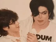 Мајкл Џексон посмртно обвинет за силување дете: Објавени досега невидени фотографии од момче (видео)