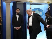 Трамп тврди дека пукањето нема да го спречи да ја добие војната со Иран: Ќе продолжиме да работиме одлично