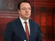 Николоски: Градскиот воз почнува од 1 септември, ќе се купат и пет товарни возови