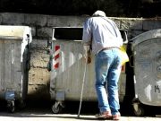 Левица: Македонците се во долгови до гуша само за да се прехранат