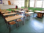 Инспекција открила наставничка со лажна диплома во училиште во Скопје, нејзиниот сопруг ѝ се заканувал на директорката