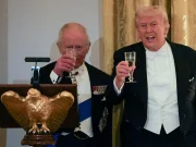 Трамп ги укинува сите царини за виски во чест на кралот Чарлс: „Ме натераа да направам нешто што никој друг не можеше“