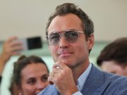 Синот на Ален Делон испрашуван од полицијата: Обвинет за смртта на кучето на неговиот брат, еве како се бранел